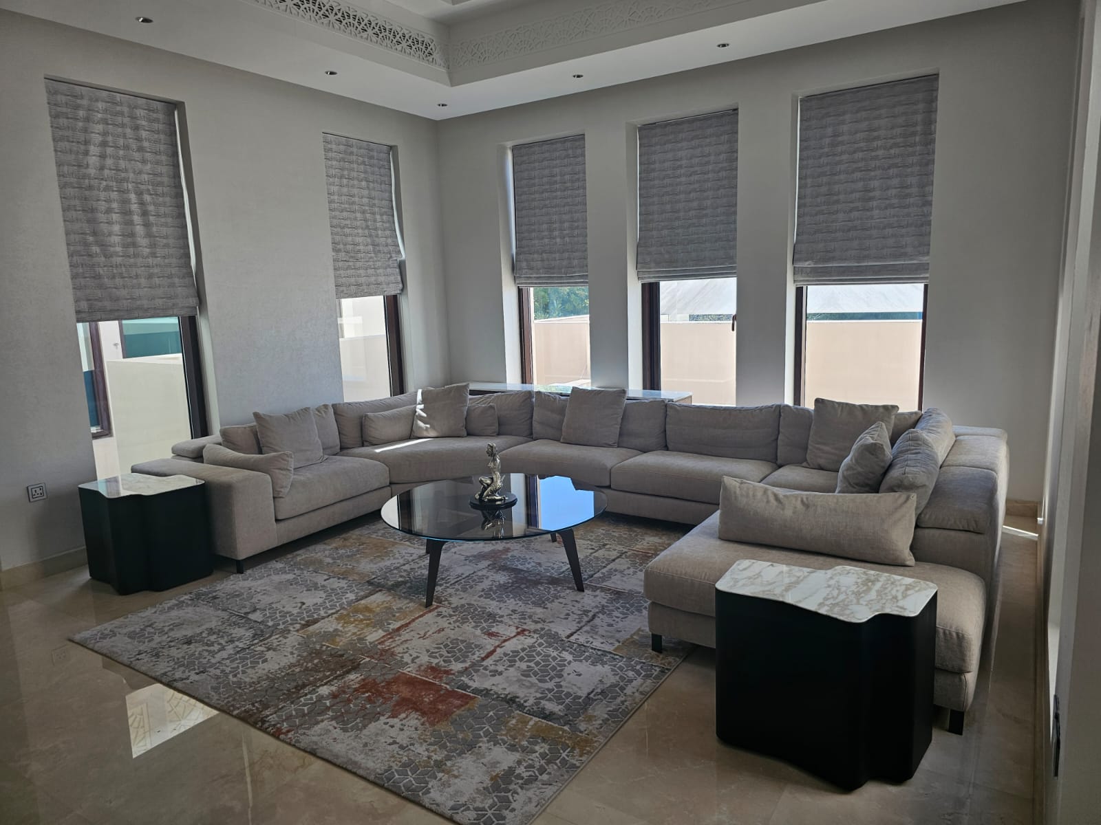 J11, Emirates Hills image 2